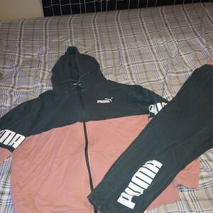 Puma Charcoal Gray And Rosette Colorblock Hoodie And Jogger Set